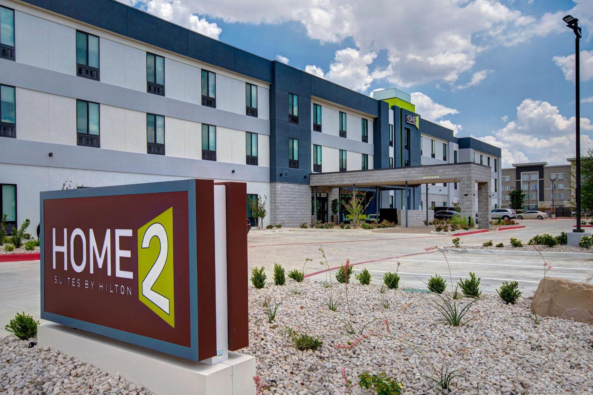 Home2 Suites By Hilton Burleson Exterior photo